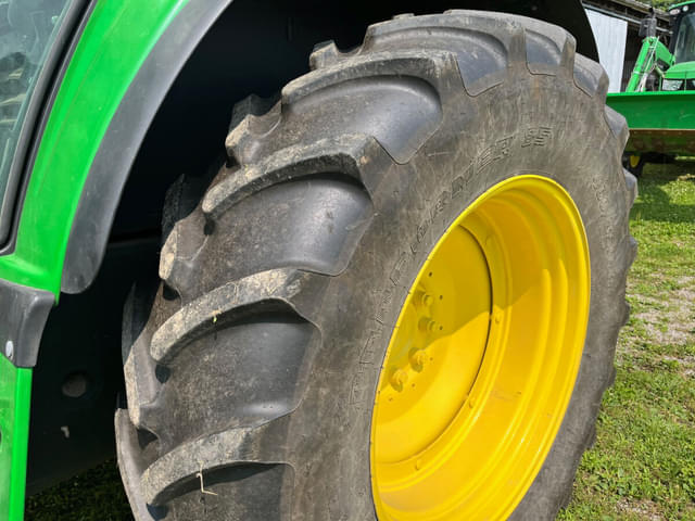 Image of John Deere 6140M equipment image 4