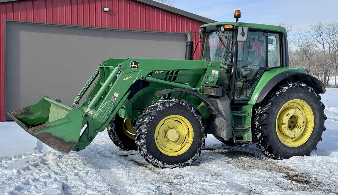 John Deere 6140M Equipment Image0