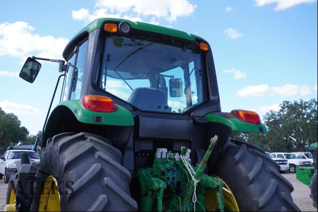 Image of John Deere 6145M equipment image 4