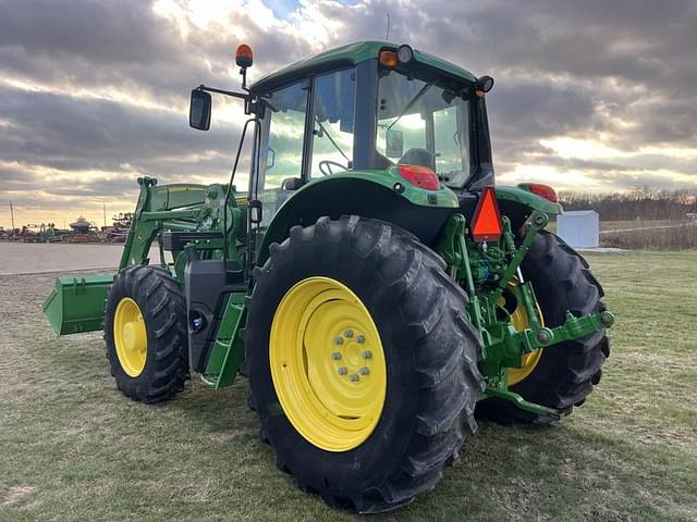 Image of John Deere 6145M equipment image 3