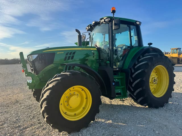 Image of John Deere 6145M equipment image 4