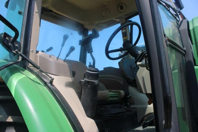 Image of John Deere 6150D equipment image 2