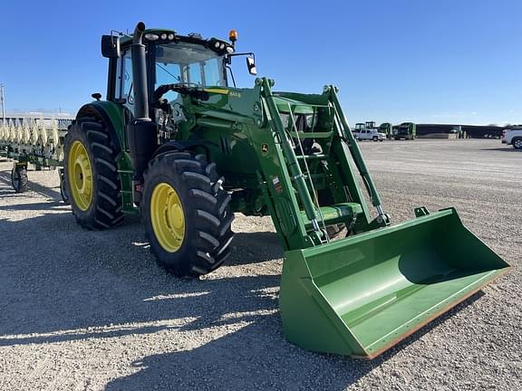 Image of John Deere 6155M equipment image 1