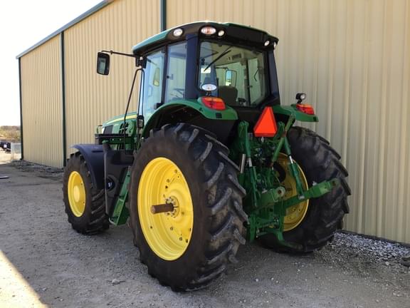 Image of John Deere 6155M equipment image 3
