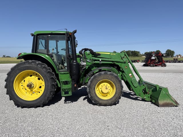Image of John Deere 6155M equipment image 1