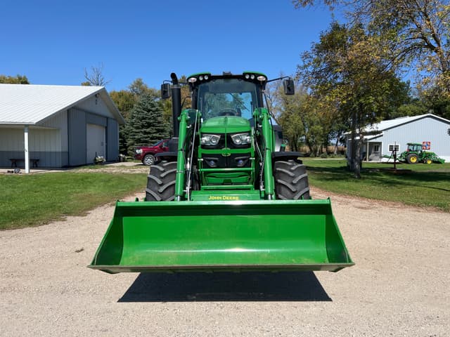 Image of John Deere 6155M equipment image 2