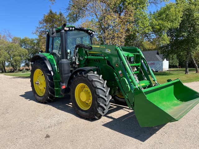 Image of John Deere 6155M equipment image 3