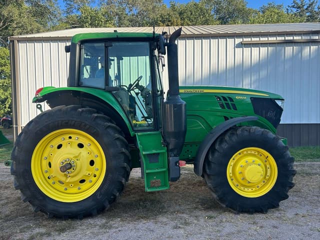 Image of John Deere 6155M equipment image 4