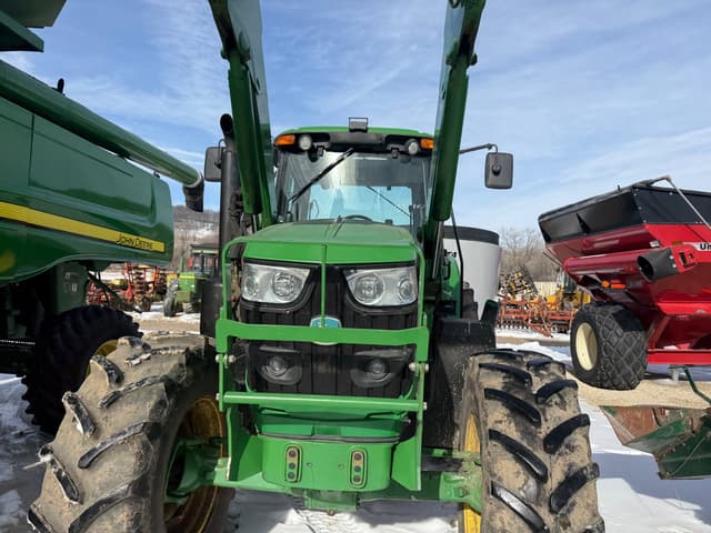 Image of John Deere 6155M equipment image 4