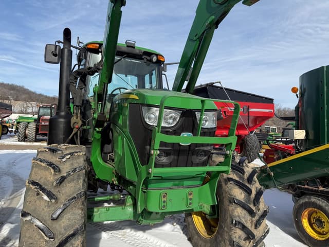 Image of John Deere 6155M equipment image 2