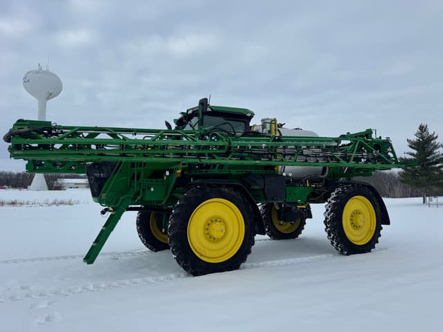 Image of John Deere 616R equipment image 4