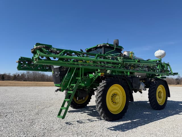 Image of John Deere 616R equipment image 2