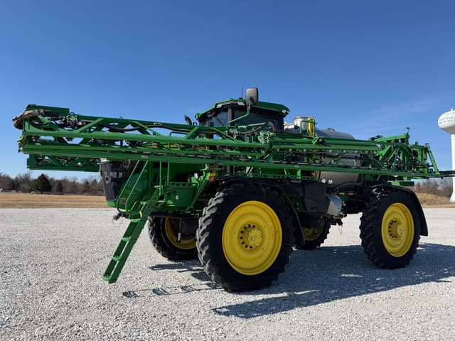 Image of John Deere 616R equipment image 4