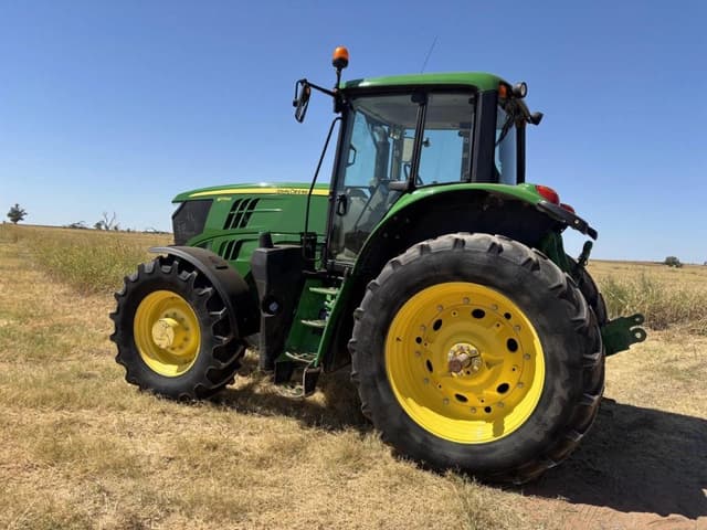 Image of John Deere 6175M equipment image 2