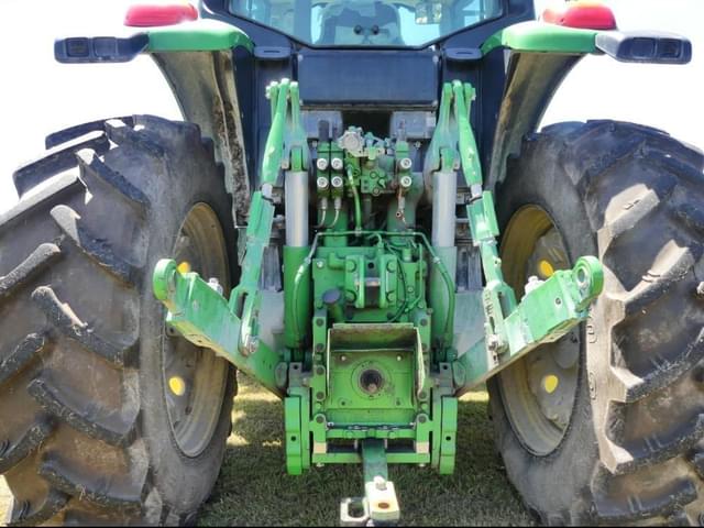 Image of John Deere 6175M equipment image 4