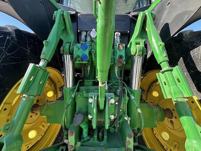 Image of John Deere 6175M equipment image 4