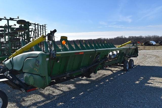 Image of John Deere 618C equipment image 3