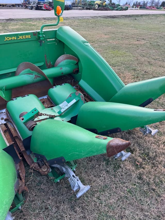 Image of John Deere 618C equipment image 4