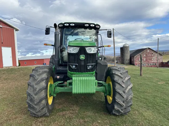 Image of John Deere 6190R equipment image 2