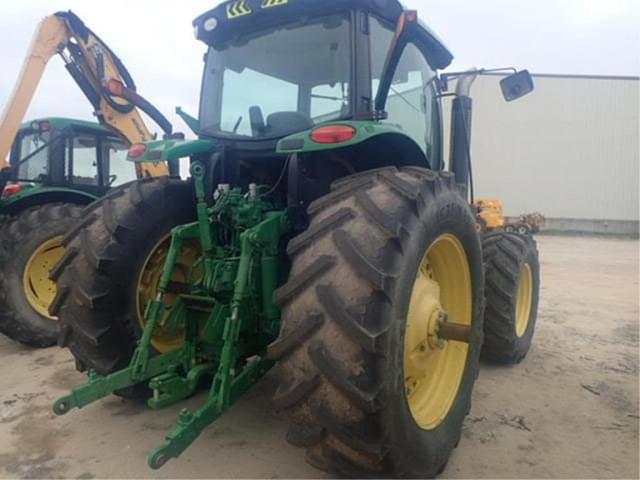 Image of John Deere 6190R equipment image 4