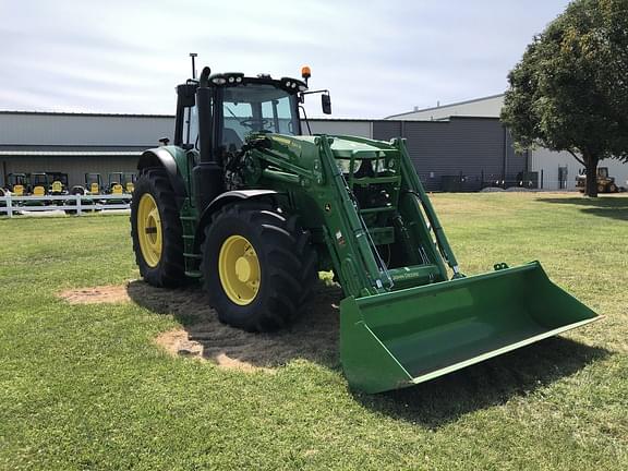 Image of John Deere 6195M equipment image 2