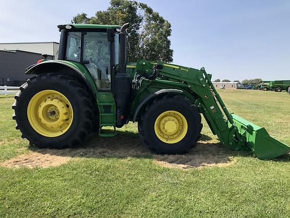 Image of John Deere 6195M equipment image 4