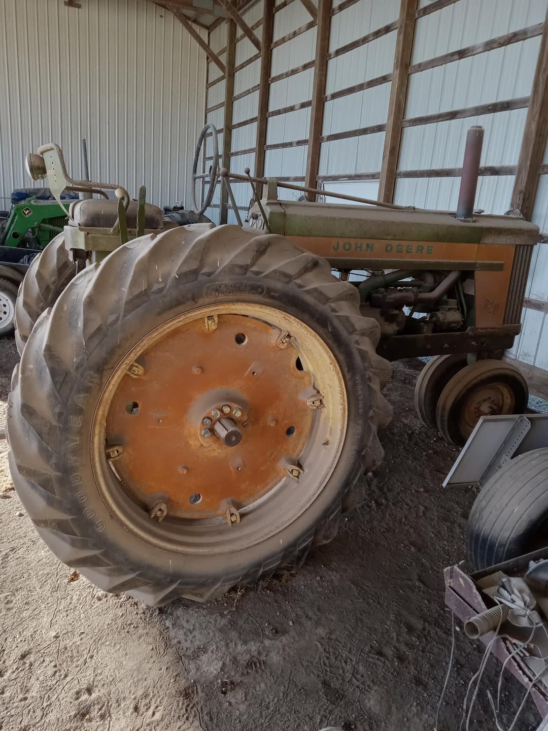 Image of John Deere 620 Image 0