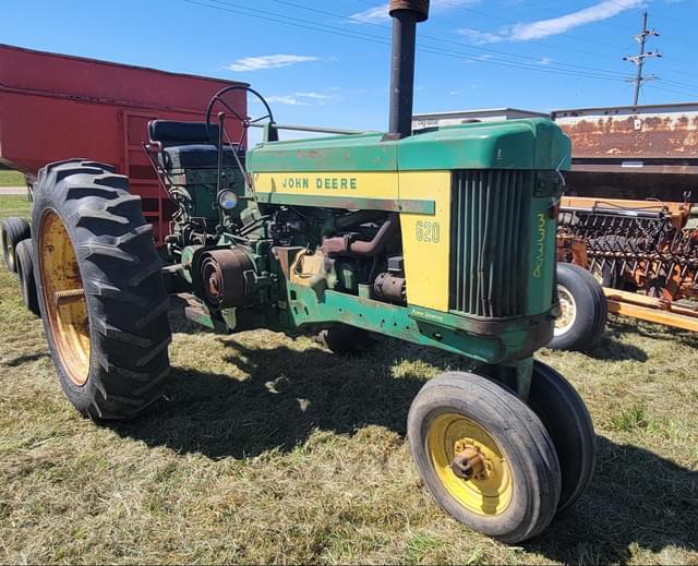 Image of John Deere 620 equipment image 1