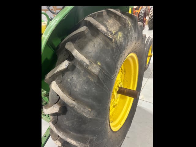 Image of John Deere 620 equipment image 4