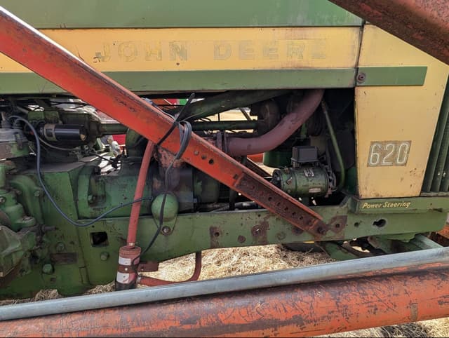 Image of John Deere 620 equipment image 2