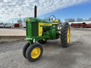 John Deere 620 Image