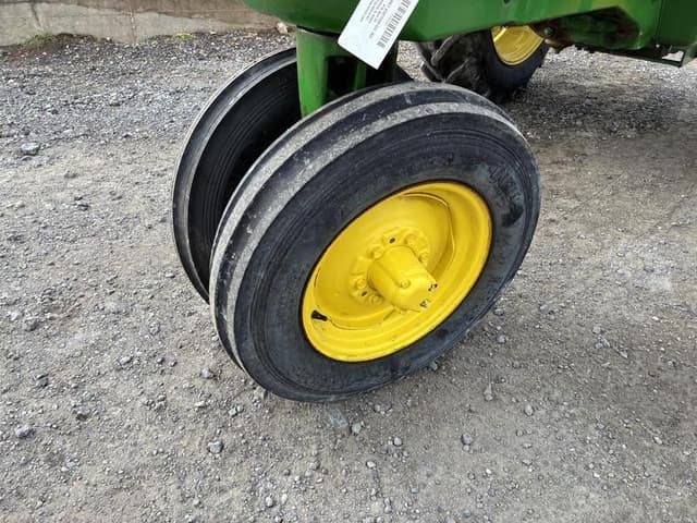 Image of John Deere 620 equipment image 2