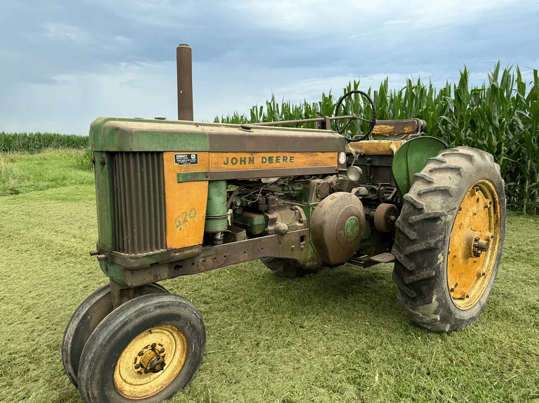 Image of John Deere 620 Primary image