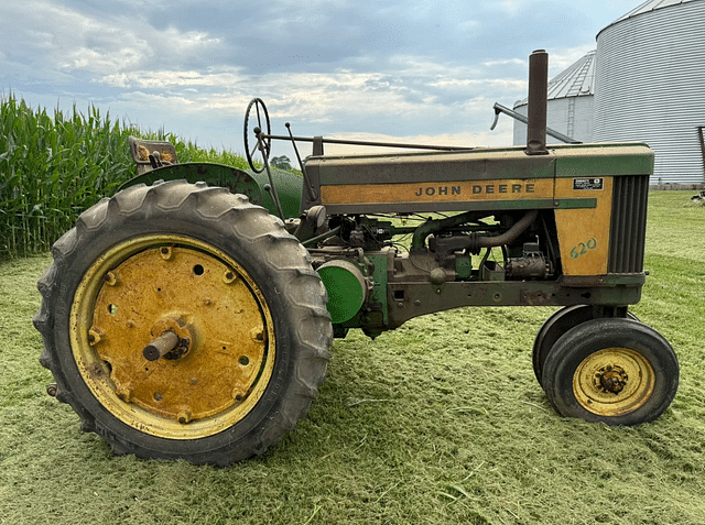 Image of John Deere 620 equipment image 4
