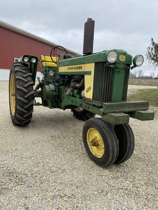 Image of John Deere 620 equipment image 1