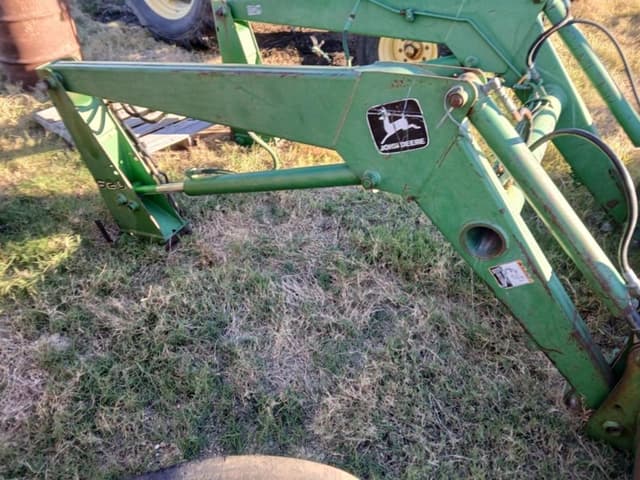 Image of John Deere 620 equipment image 3