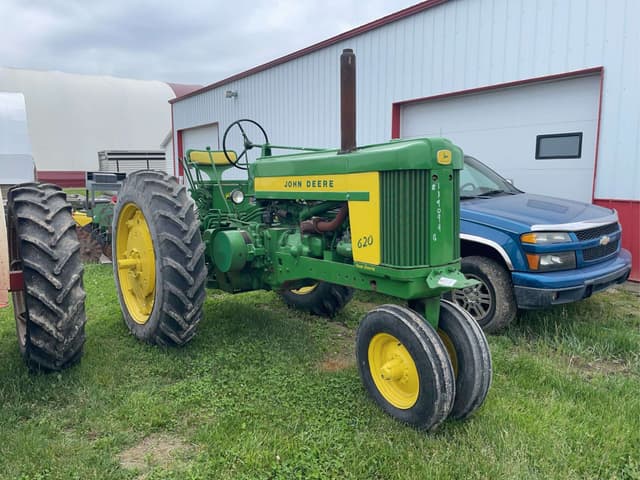 Image of John Deere 620 equipment image 1