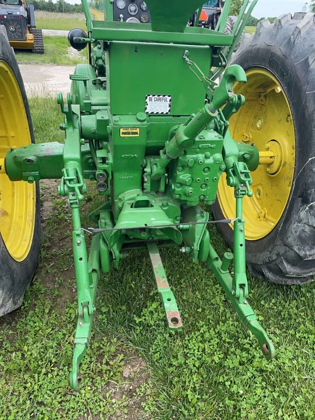 Image of John Deere 620 equipment image 4