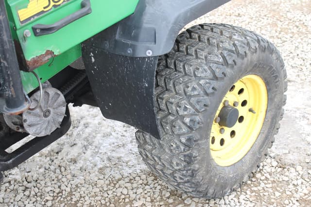 Image of John Deere 620 equipment image 1