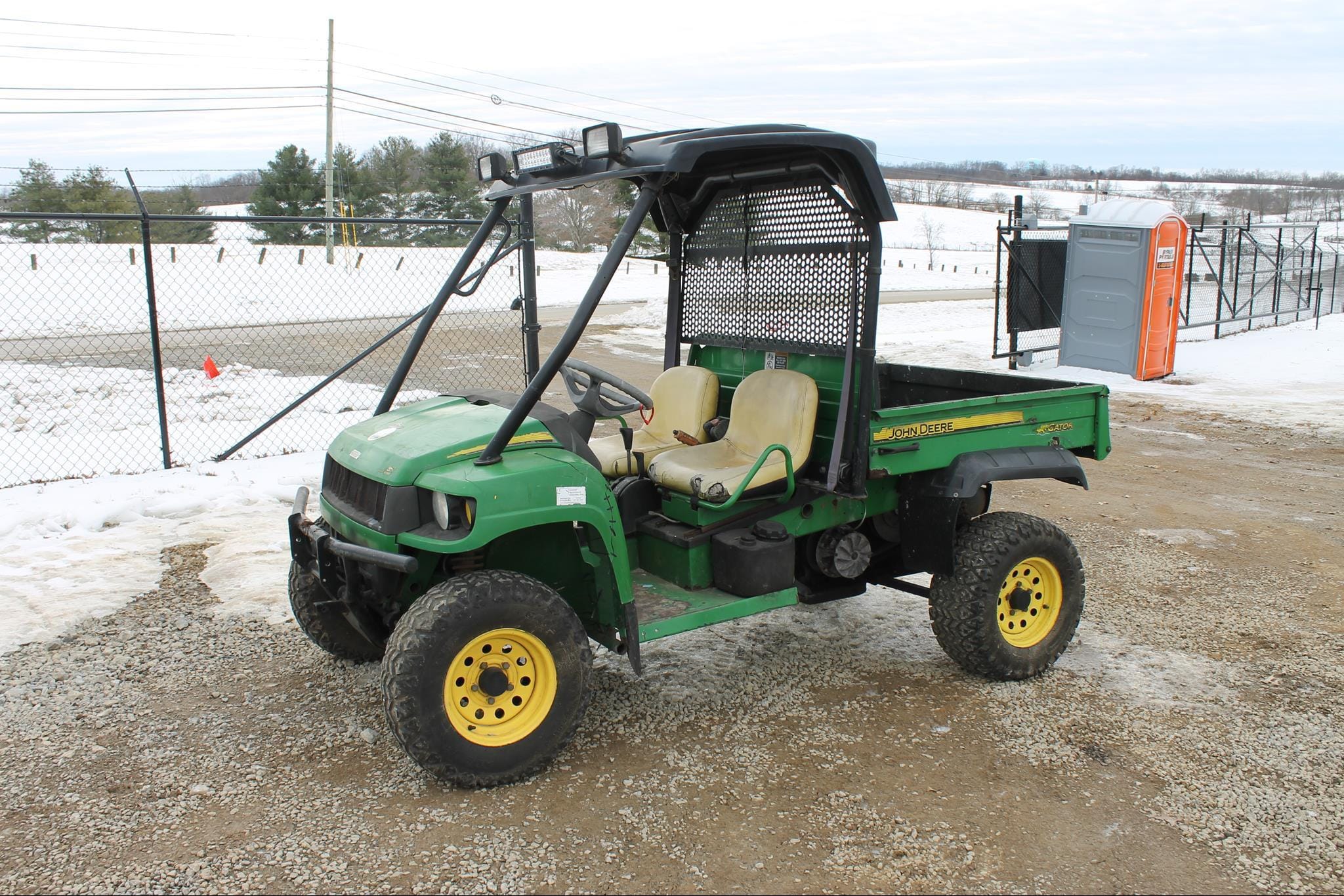 John Deere 620 Equipment Image0