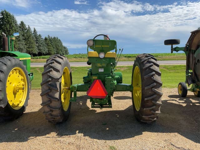 Image of John Deere 620 LP equipment image 4