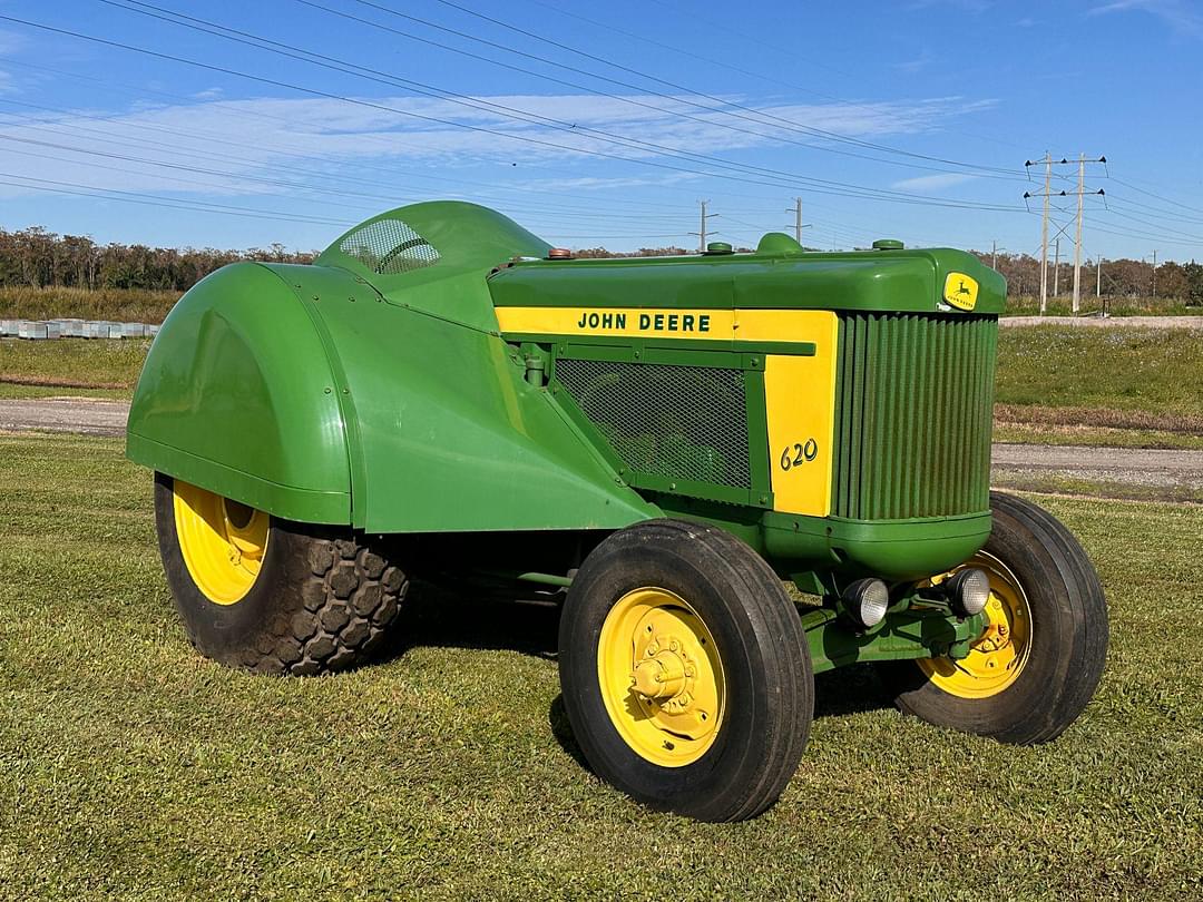 Image of John Deere 620 Primary image