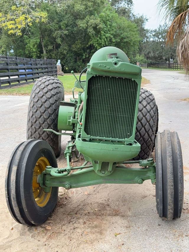 Image of John Deere 620 equipment image 1