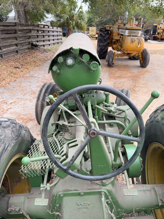 Image of John Deere 620 equipment image 4