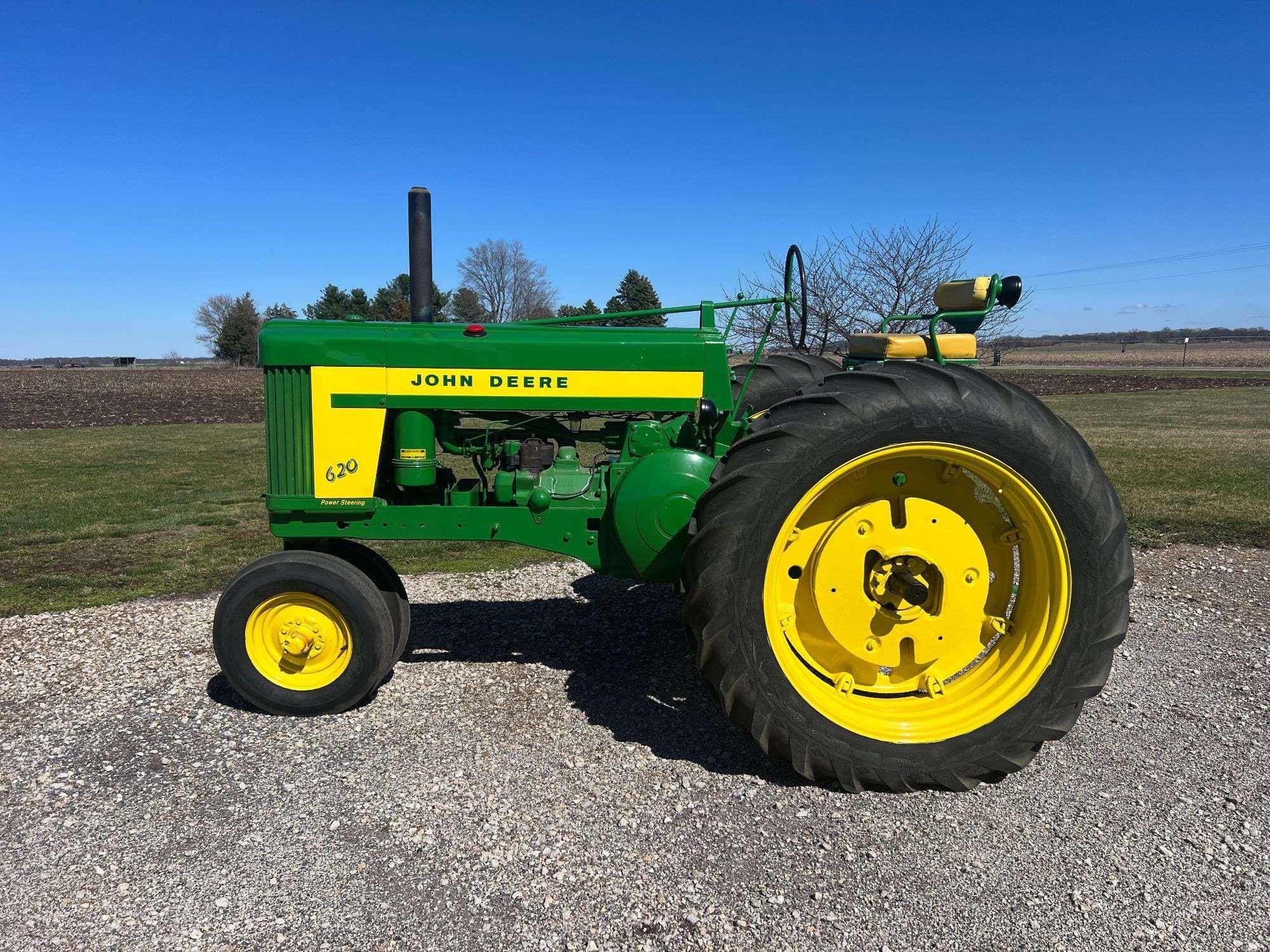 Main image John Deere 620