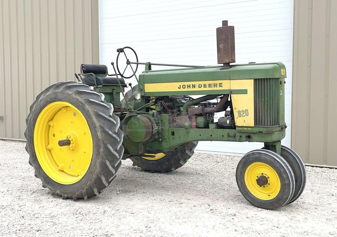 Image of John Deere 620 Primary image