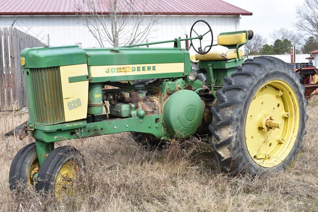 Image of John Deere 620 equipment image 1