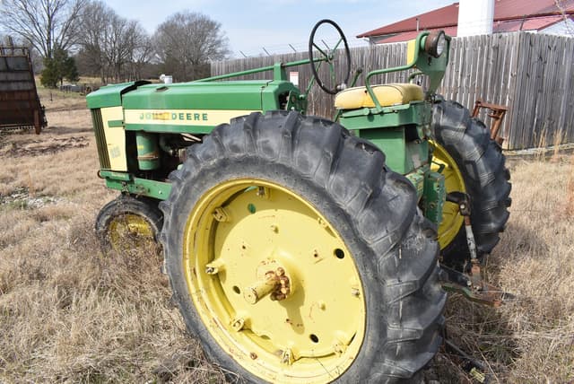 Image of John Deere 620 equipment image 4
