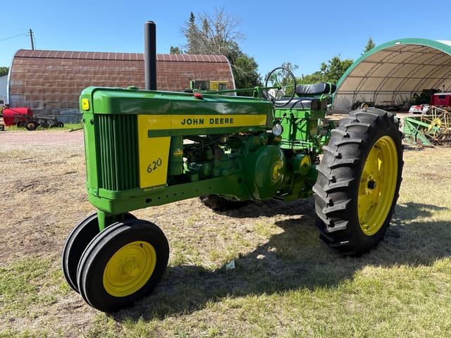 Image of John Deere 620 equipment image 1