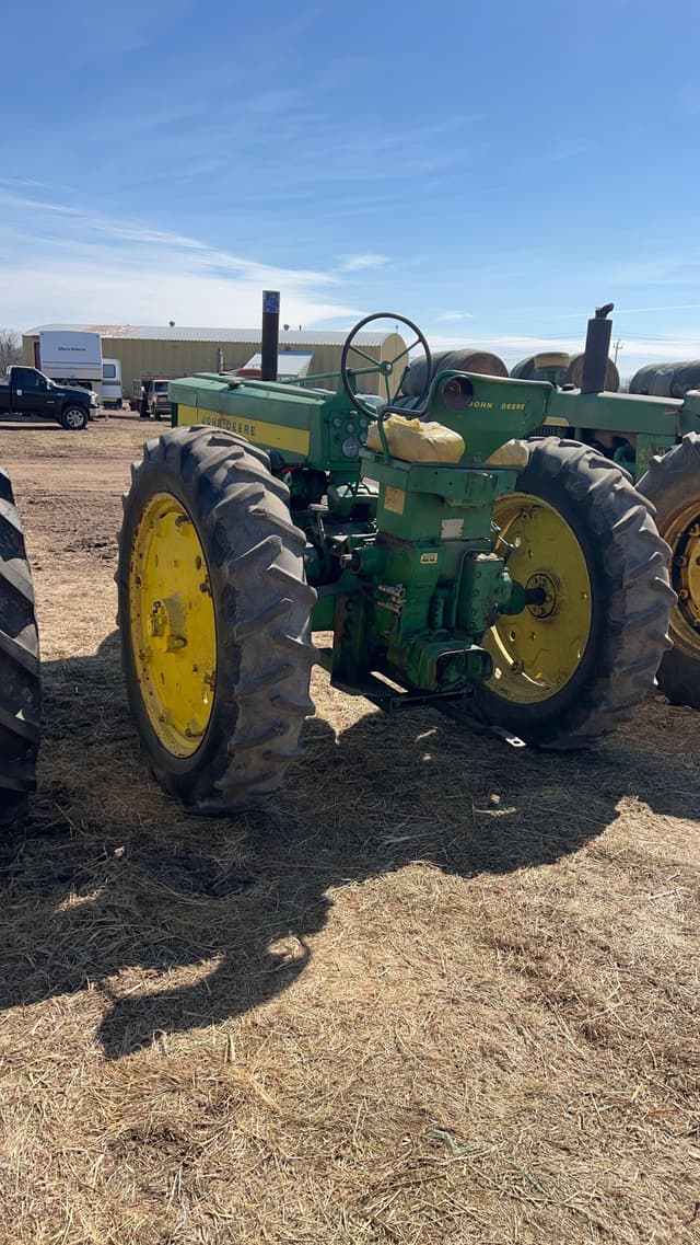 Image of John Deere 620 equipment image 4